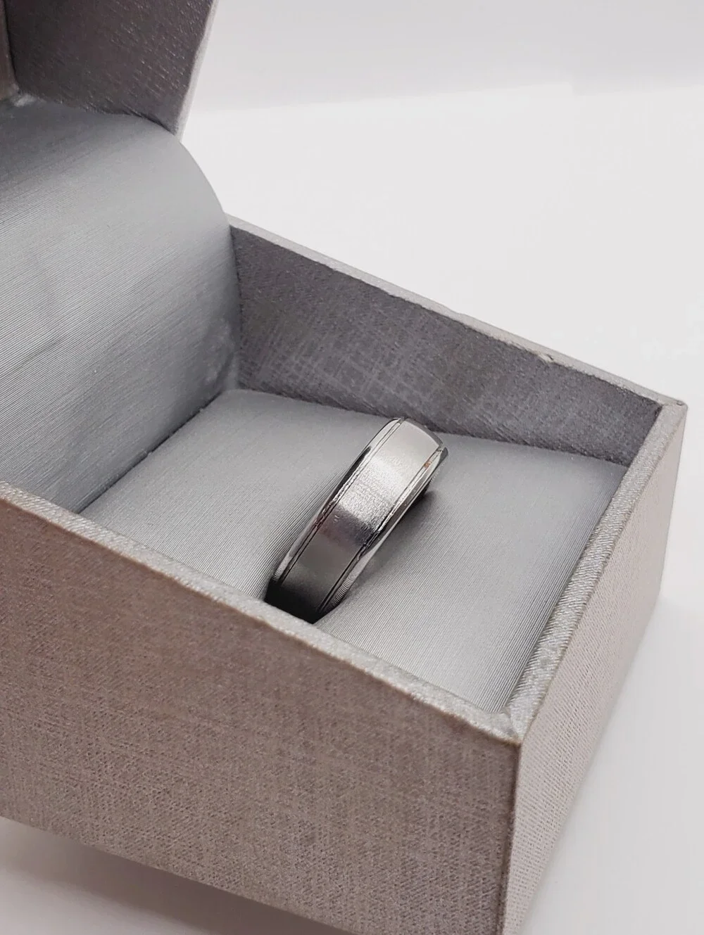 Men's Brushed Silver Tungsten Comfort-Fit Wedding Band Unisex Ring